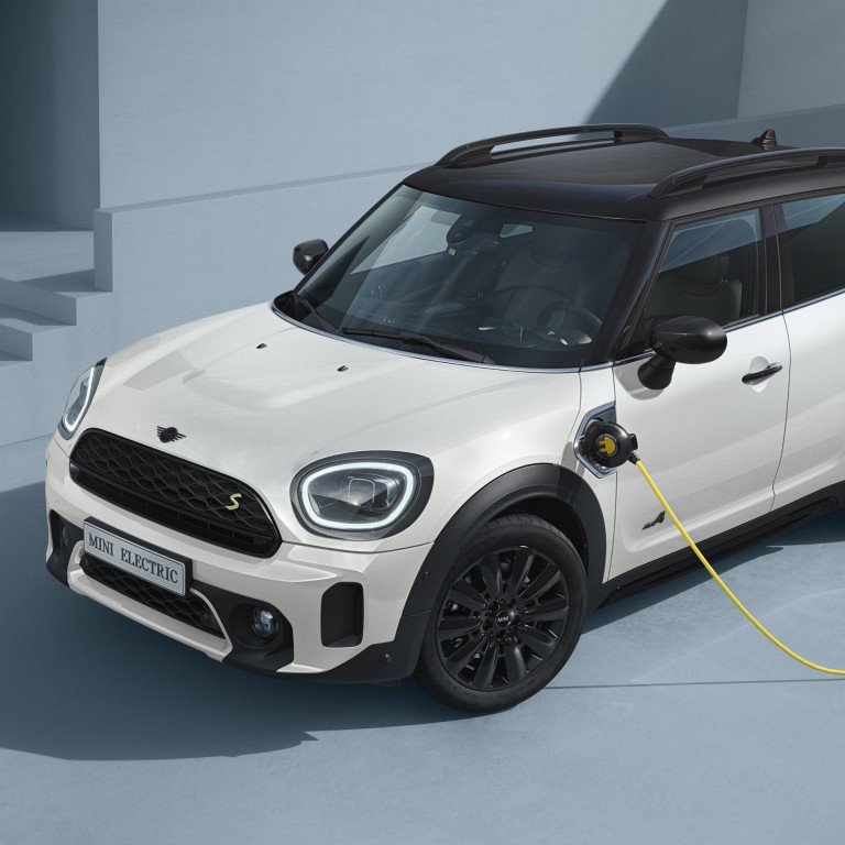 MINI PHEV – Front View